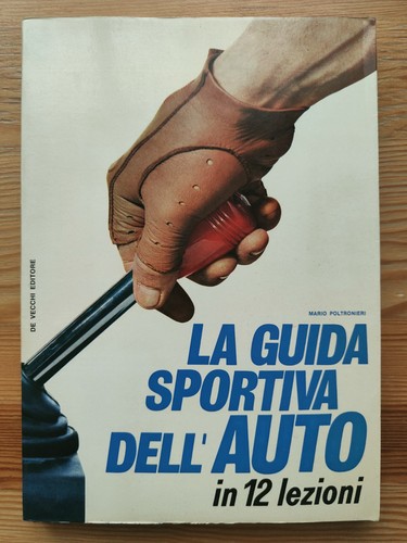 Guida sportiva dell auto - sportiva,